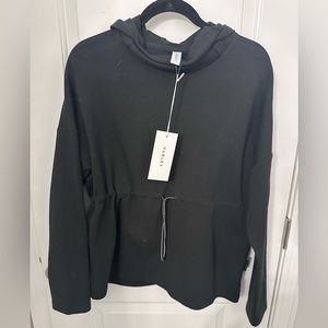 Varley Jasmine sweatshirt, Black, size small, never worn, with tags.